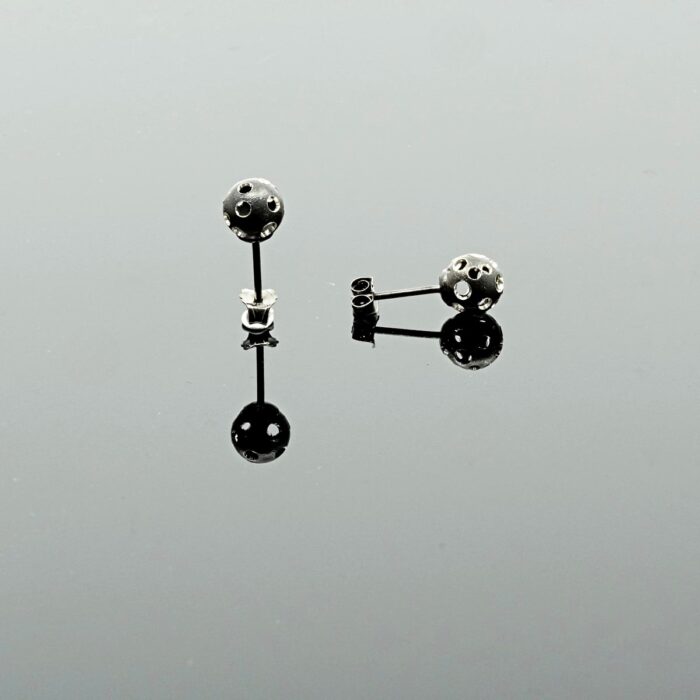 Cosmos-ørestik-6mm-sort-925 sølv-2025-3